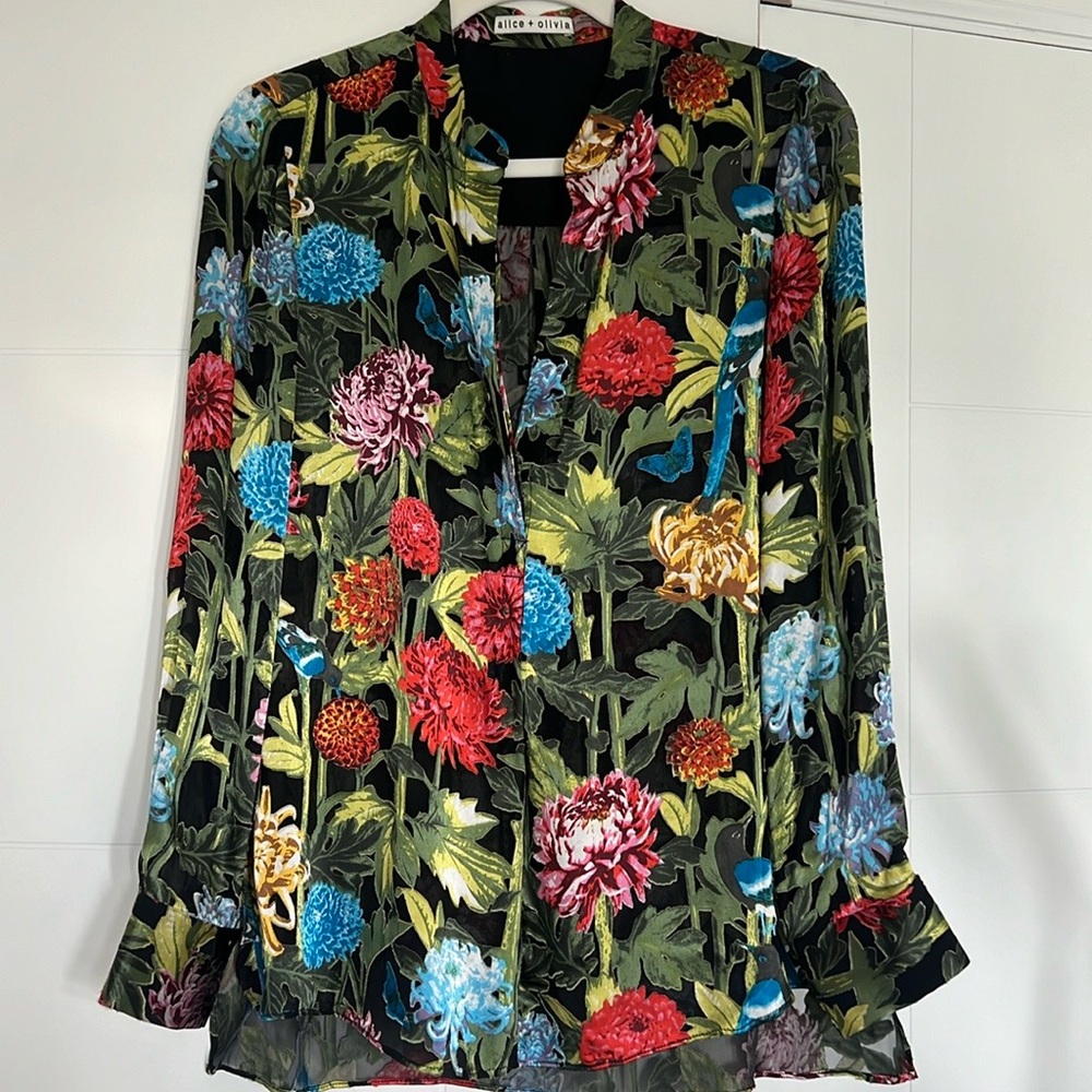 Alice + Olivia blouse like new size medium